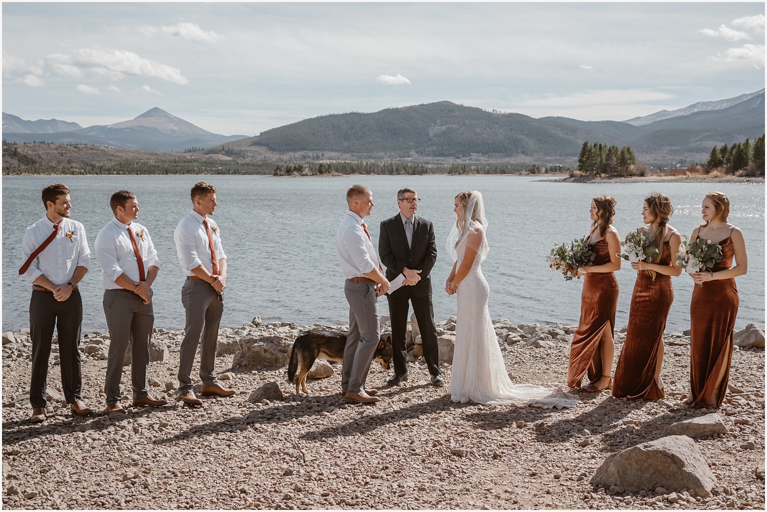 Bride and groom elope with family and friends in colorado